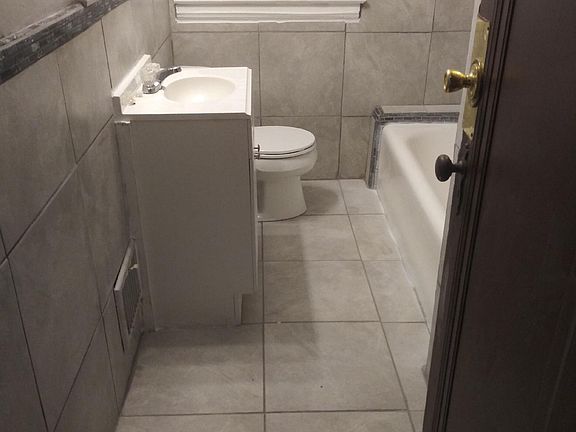 4th image of 12717 Monica St