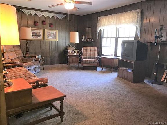 4th image of 2046 Old Oakland Cir