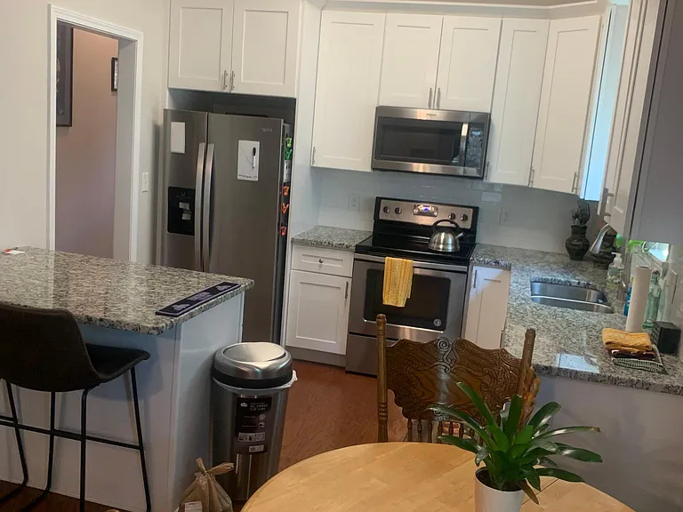 774 Welch St SW — Photo 5