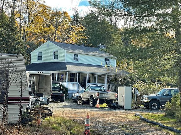 2nd image of 628 Layfield Rd