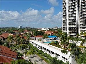 2nd image of 3610 Yacht Club Dr APT 712