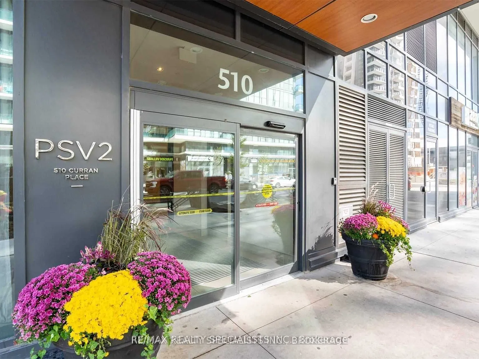 2 bed, $2,350 — Photo 3