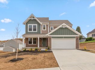 748 Francis Dr, Heath, OH 43056