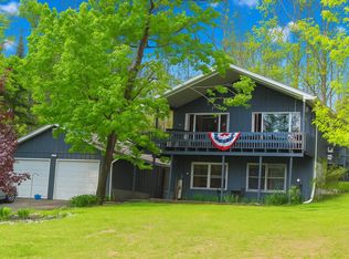 10176 Lakeview Dr, Atlanta, MI 49709