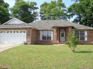 4752 Ridge Pointe Dr, Pace, FL 32571