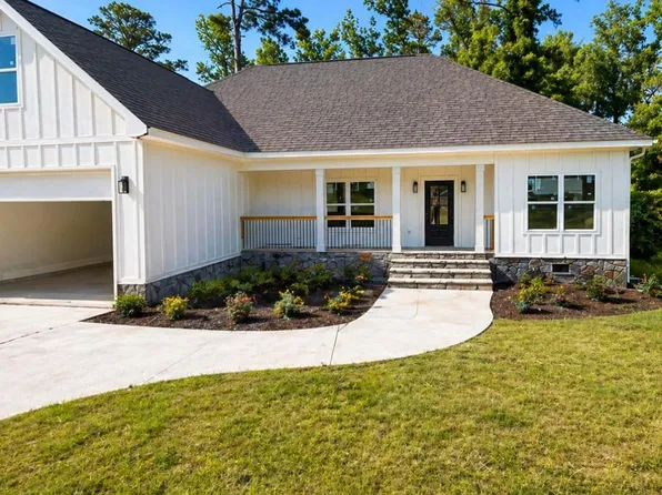 2927 Thornwood Dr, Macon, GA 31210