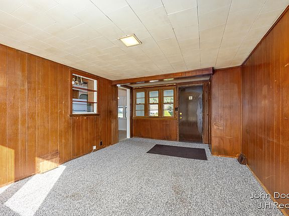 5th image of 1600 Forest Hill Ave SE