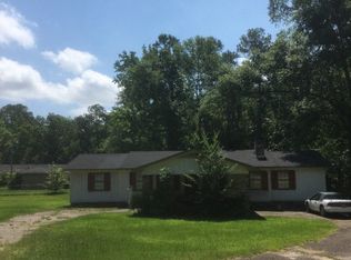1746 Jewel St, Waynesboro, MS 39367