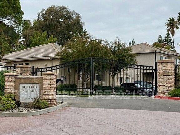 3rd image of 424 Endberg Dr