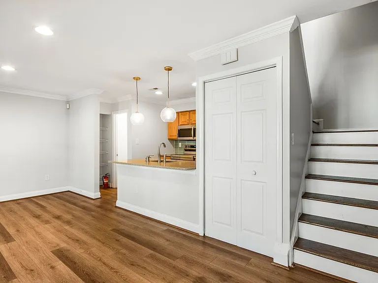 14318 S Shore Ct — Photo 5
