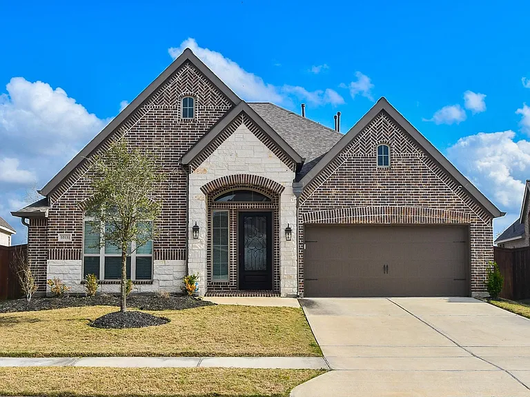 10131 Napier Dr — Photo 1