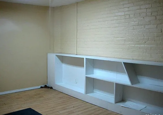 Rented by Rennit Inc. | media 30