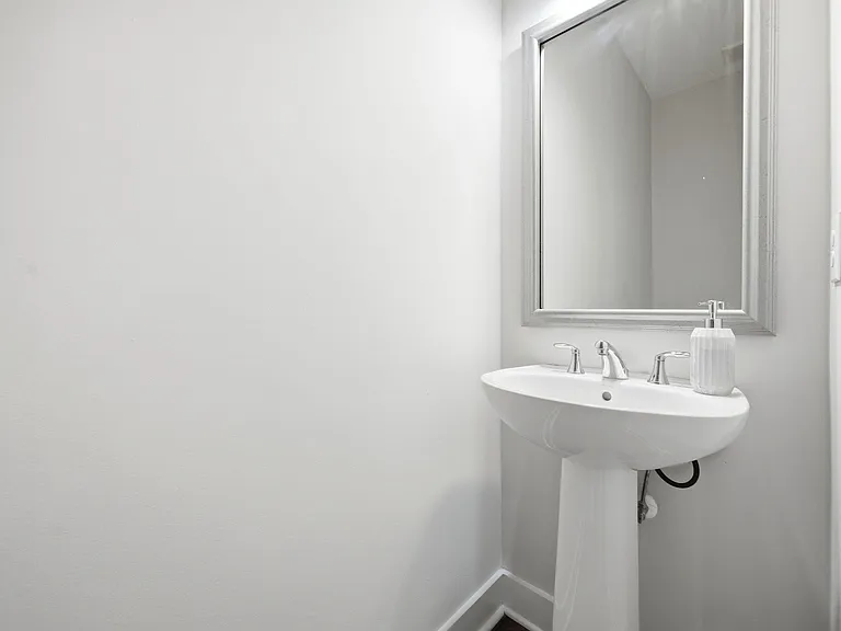 2800 Bedford Green Dr #106 — Photo 9