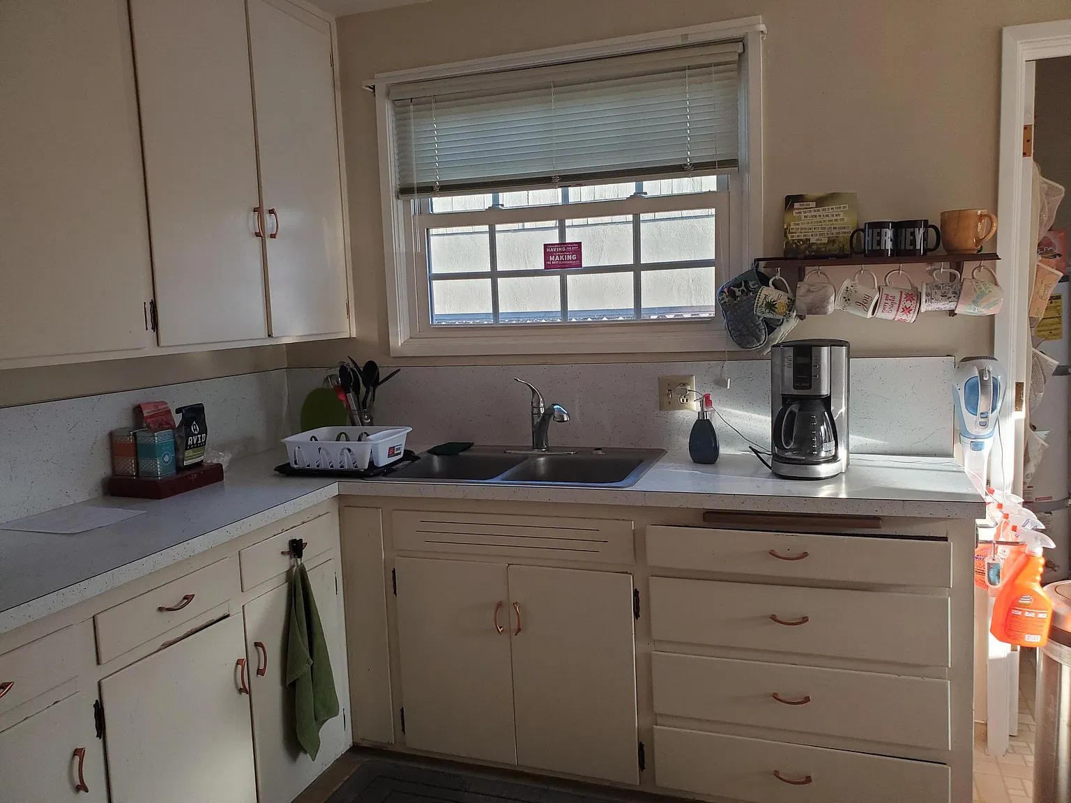 724 Marin Way — Photo 4