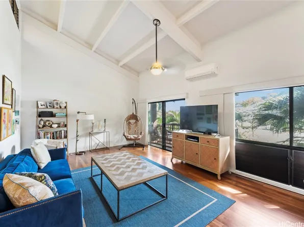 1487 Hiikala Pl APT 15, Honolulu, HI 96816