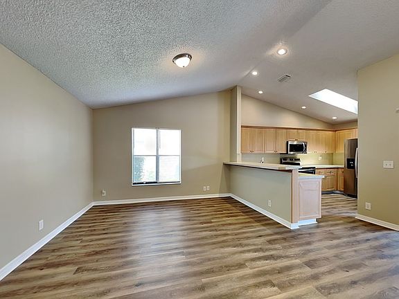 5th image of 6625 NW 48th Mnr