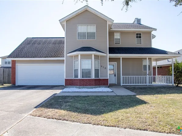 612 Newhaven St, Victoria, TX 77904
