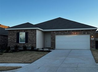 1412 Hamilton St, Howe, TX 75459