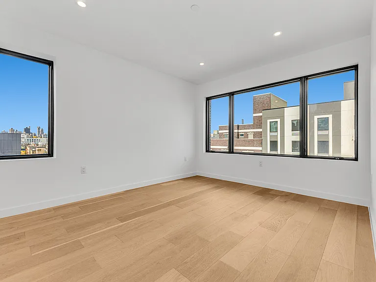 21-10 31st Ave #6F — Photo 11