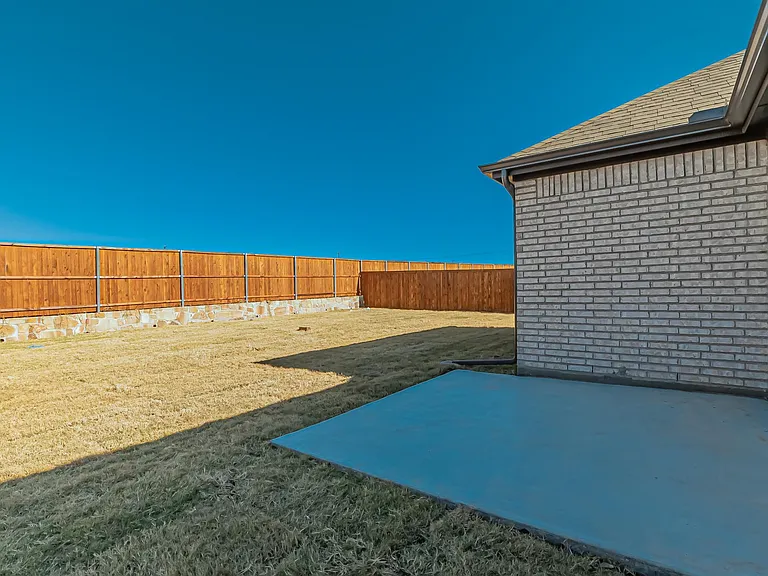 422 Oleander Dr — Photo 35