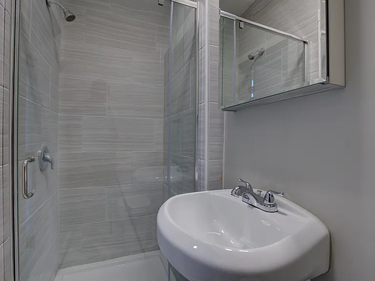 463 Main St #4 — Photo 7