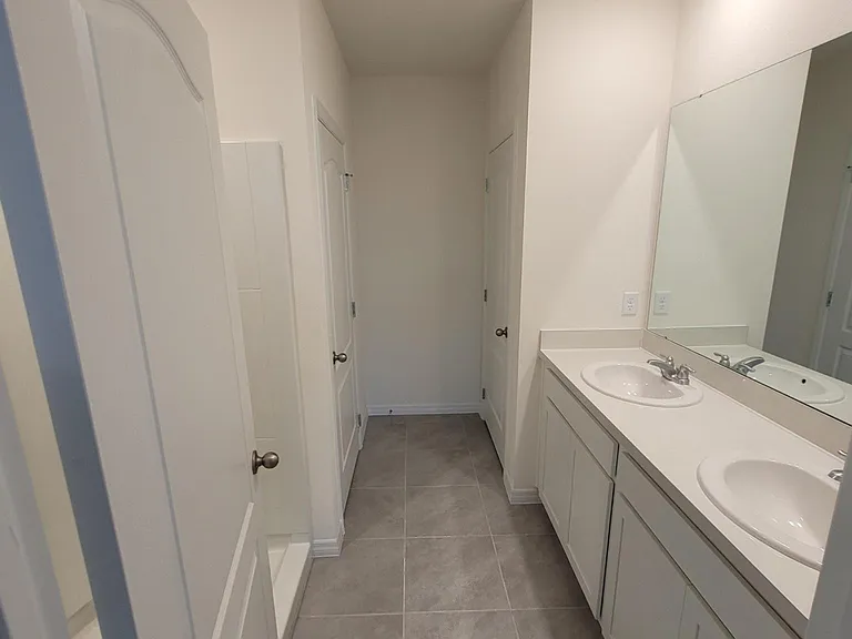 488 Lily Ln — Photo 8