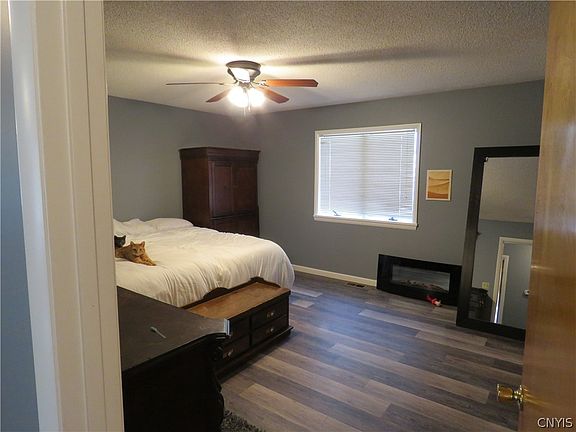 2nd image of 5406 Stewart St