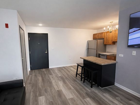 5th image of 3370 W Brooke Ave APT 410