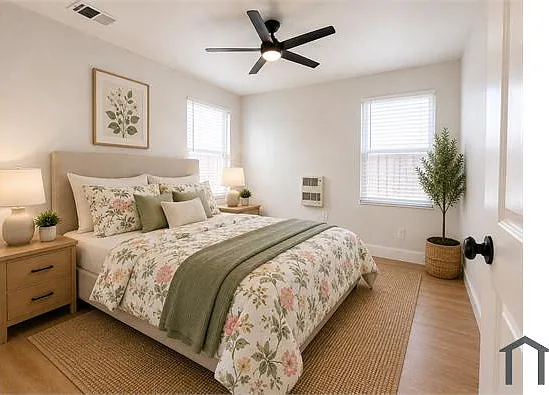 1421 W 90th Pl — Photo 3