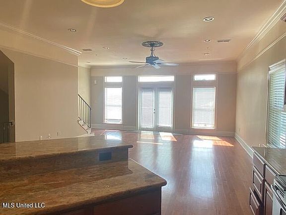 2nd image of 28 Oak Alley Ln #28
