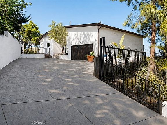 4th image of 4999 Alatar Dr