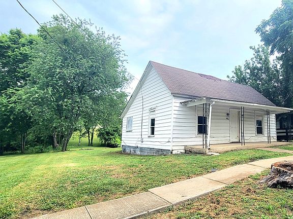 2nd image of 205 Trigg St