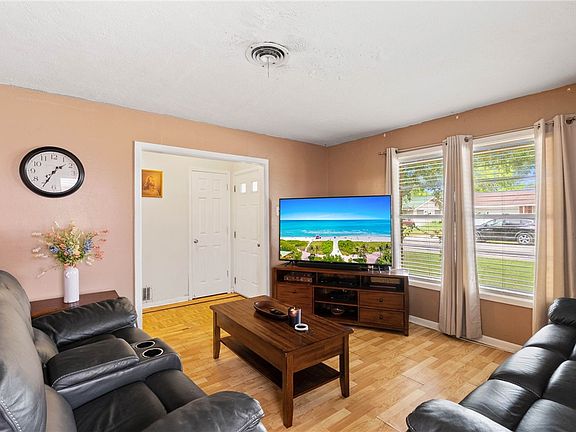 4th image of 106 Rice Dr