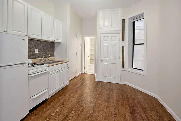 Rented by Compass | media 8