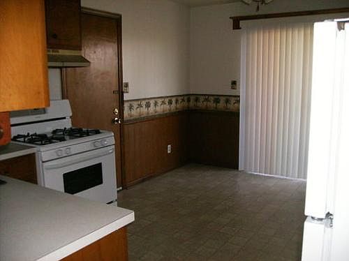 4th image of 591 54th St SE