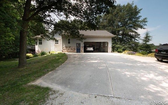 2nd image of 12889 S Willow Ave