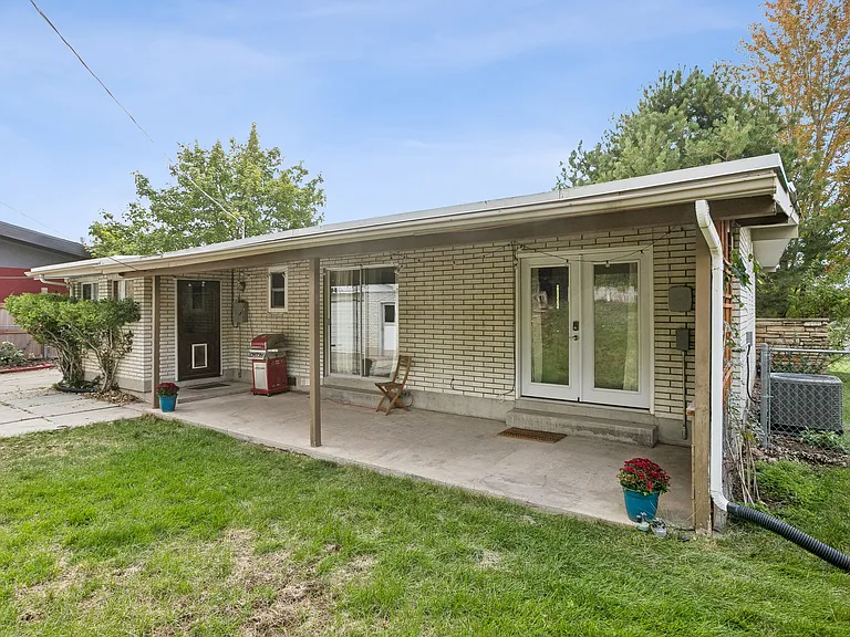 3485 S Fleetwood Dr — Photo 26
