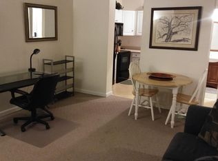 616 Cherokee St APT B, Leavenworth, KS 66048