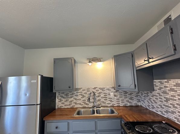 (undisclosed Address)