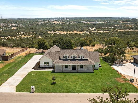 3rd image of 240 Skyline Dr