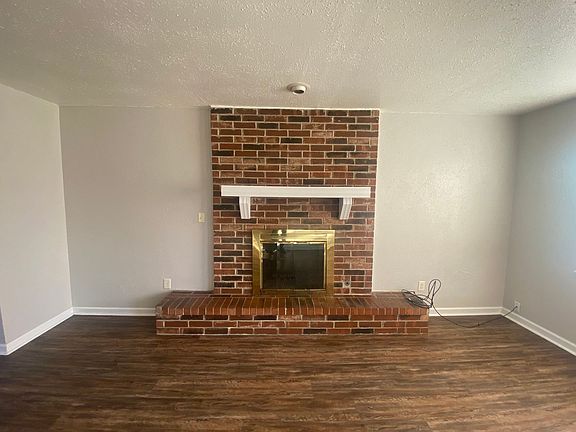 2nd image of 200 S Bouziden Dr