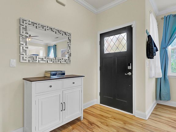 3rd image of 8785 Shadowglen Dr