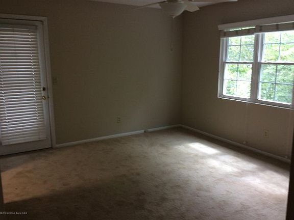 4th image of 2021 Waters Edge Dr #21DA