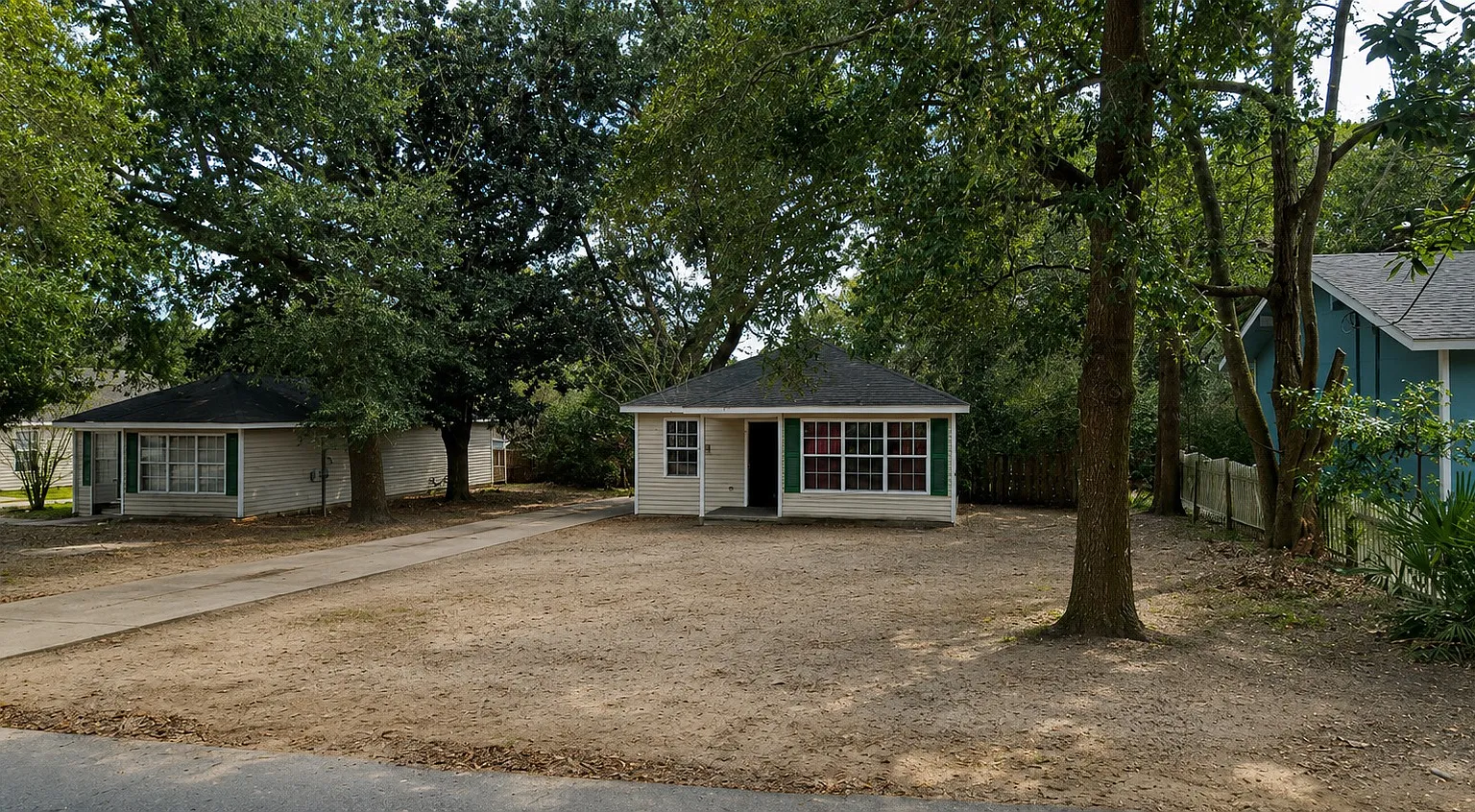 3 bed, 1150 sqft, $1,600 — Photo 1
