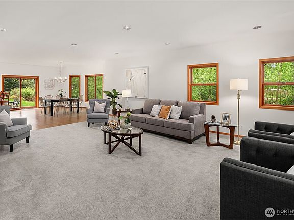 4th image of 14730 75th Avenue NE