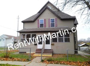 938 Leavitt St #B, Waterloo, IA 50702