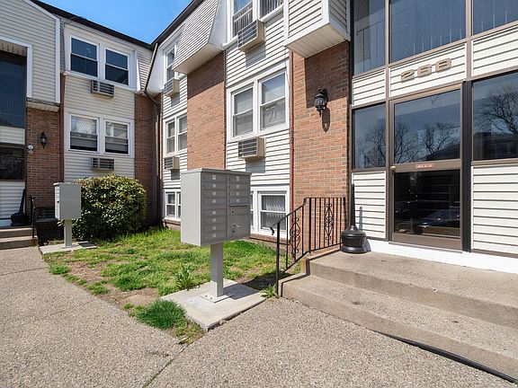 5th image of 270-07 Fruit Hill Ave #7
