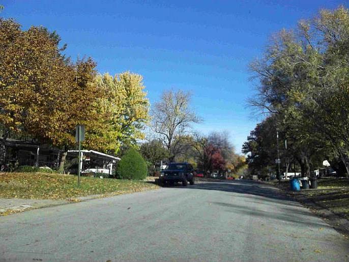 2nd image of 2622 S 51st Ter