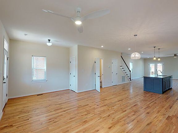 3rd image of 617 W 21st St