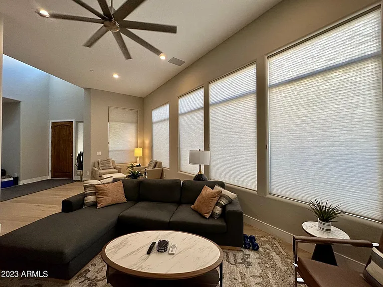 7305 E Del Acero Dr — Photo 22